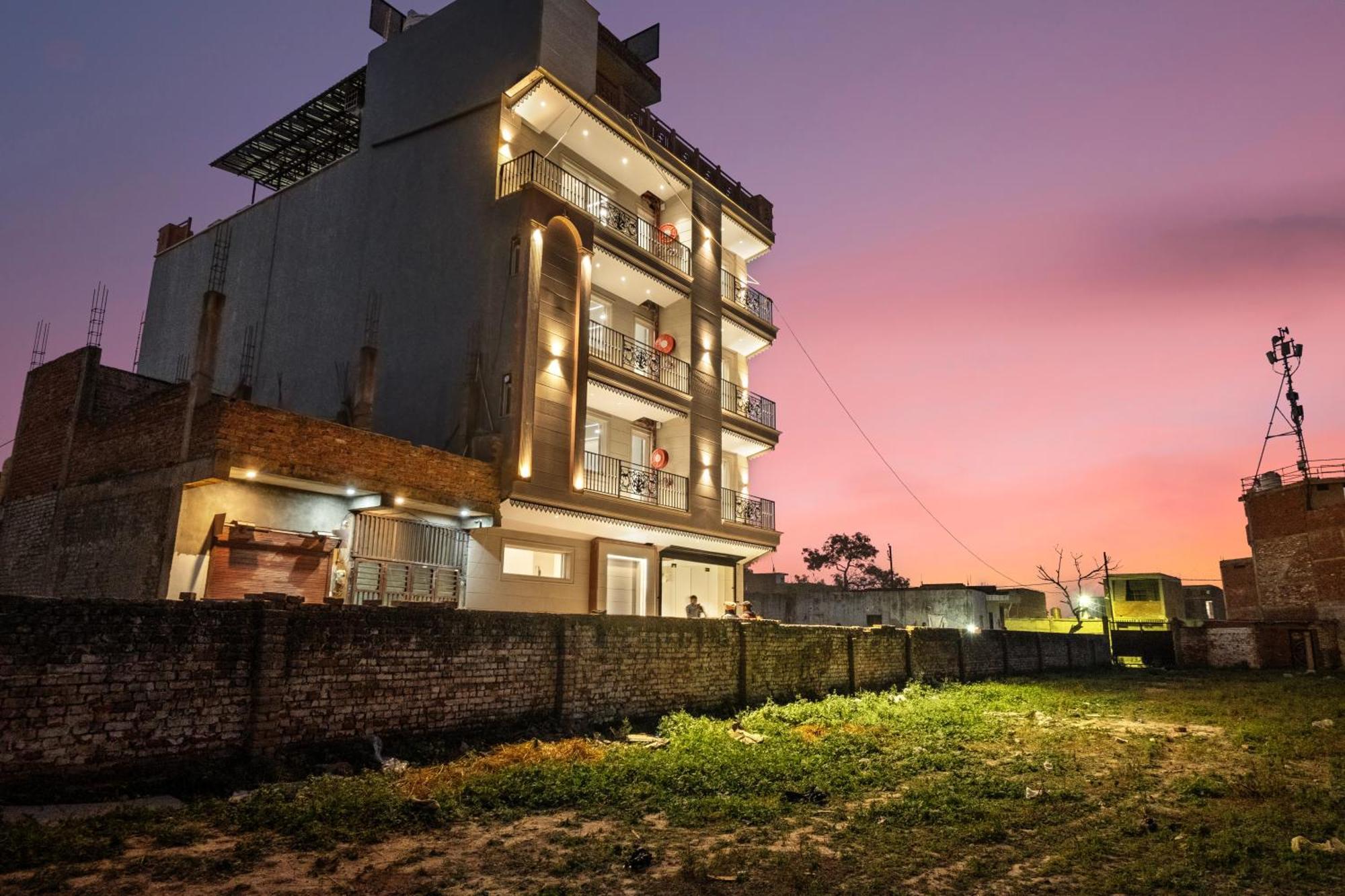 Hotel Hari Om Residency 800 Meters From Ram Mandir Ayodhya Exteriér fotografie