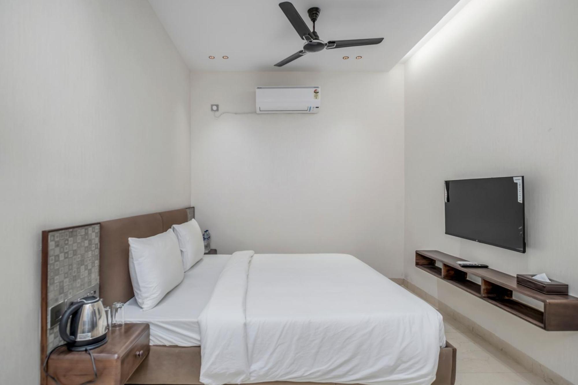 Hotel Hari Om Residency 800 Meters From Ram Mandir Ayodhya Exteriér fotografie